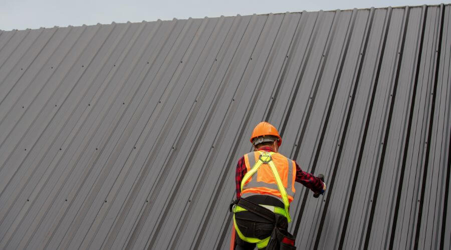 Expert new roof installation services in Lohrville, IA